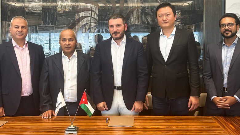 W Motors announced a partnership with Manaseer Group
